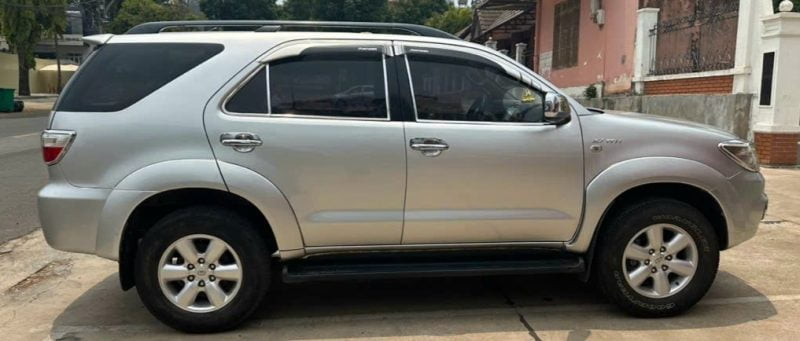 Bán Con Xe Toyota Fortuner Đời 2010 Số AT 2 Cầu Đủ Máy Xăng Xe Zin Đẹp Giá Rẻ