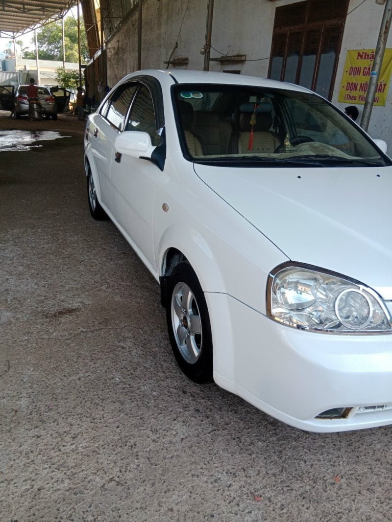 Bán Con Xe Daewoo Lacetti 1.6 Đời 2004 Bản SE 5 Chỗ Xe Chất Giá Rẻ