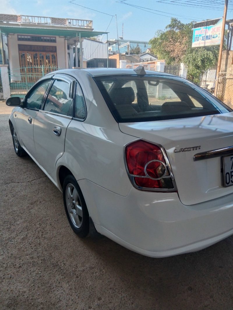 Bán Con Xe Daewoo Lacetti 1.6 Đời 2004 Bản SE 5 Chỗ Xe Chất Giá Rẻ