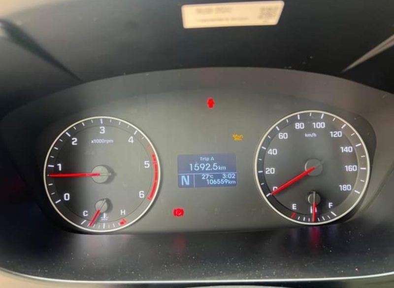 Bán Con Xe Hyundai Solati 16 Chỗ Đời 2019 Ghế U Mới Chạy Được 106.559km