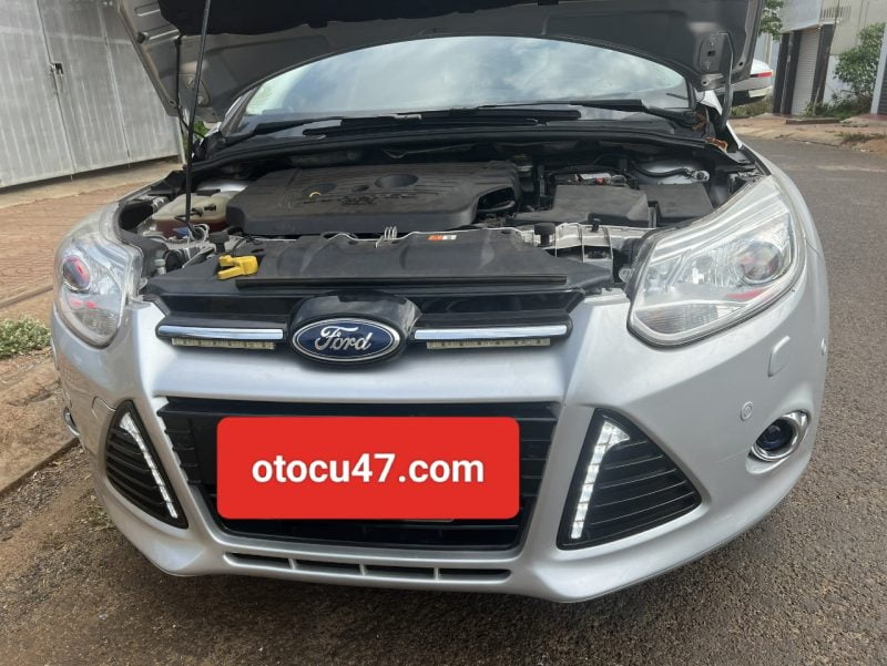 Bán Con Xe Ford Focus Bản S Full Option Đời 2014 Số AT Xe Đẹp Zin Chất Giá Rẻ.