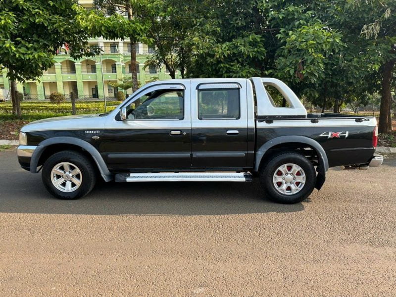 Bán Con Xe Bán Tải Ford Ranger XLT Đời 2005 2 Cầu Đủ Xe Chất Giá Rẻ