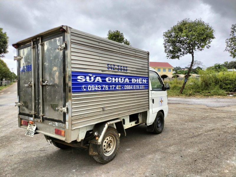 Bán Vinaxuki thùng kín - Đời 2009 - Tải nhẹ 550kg - Giá rẻ bình dân cho AE lập nghiệp về kiếm lúa! Otocu47.com (Chợ Ô Tô Cũ Đăk Lăk)