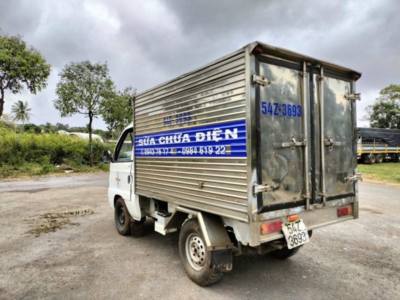 Bán Vinaxuki thùng kín - Đời 2009 - Tải nhẹ 550kg - Giá rẻ bình dân cho AE lập nghiệp về kiếm lúa! Otocu47.com (Chợ Ô Tô Cũ Đăk Lăk)