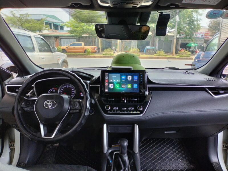 Toyota Cross Corolla 2020 trang bị đầy đủ đồ chơi - Xe chất miễn bàn