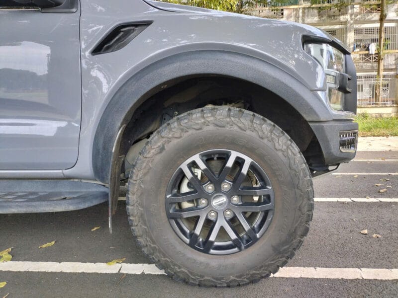 Ford Ranger Raptor Biển A - Đời 2021 - Máy, số, keo chỉ, khung gầm sắt si và toàn bộ kính nguyên Zin – Otocu47.com (Chợ Ô Tô Cũ Đăk Lăk)